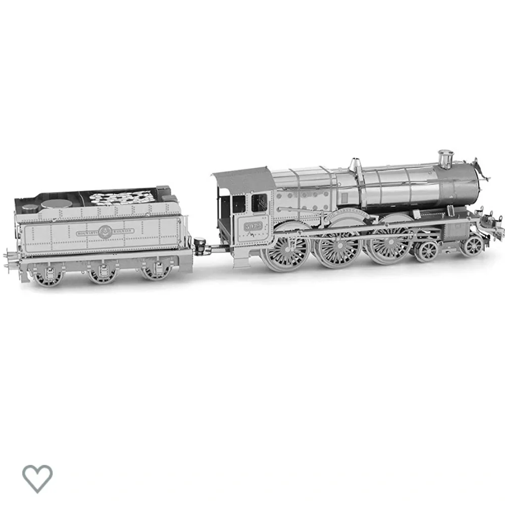 Harry Potter 2 kits NIB Hogwarts Express and Golden Snitch